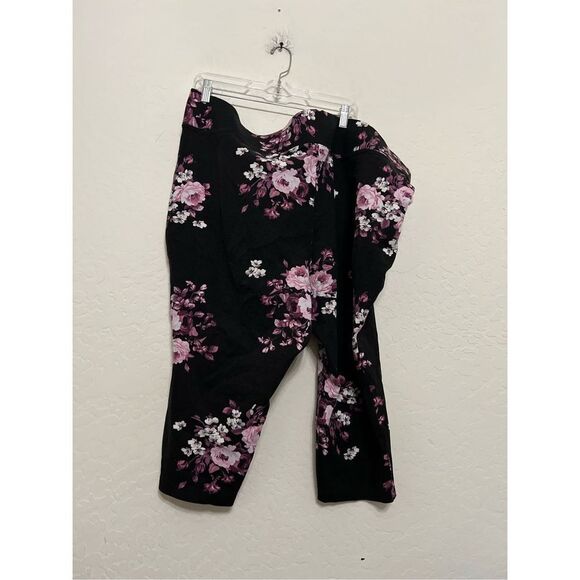 Torrid purple roses black pull on leggings Sz 4 - Picture 1 of 2